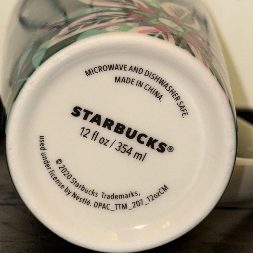 2020 Starbucks Coffee Co. Tall 12oz. Green Floral Coffee Mug Cup (Christmas) - Picture 11 of 12